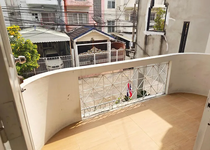 Alloggio in famiglia 辉煌拉抛3室180平米别墅 Bangkok